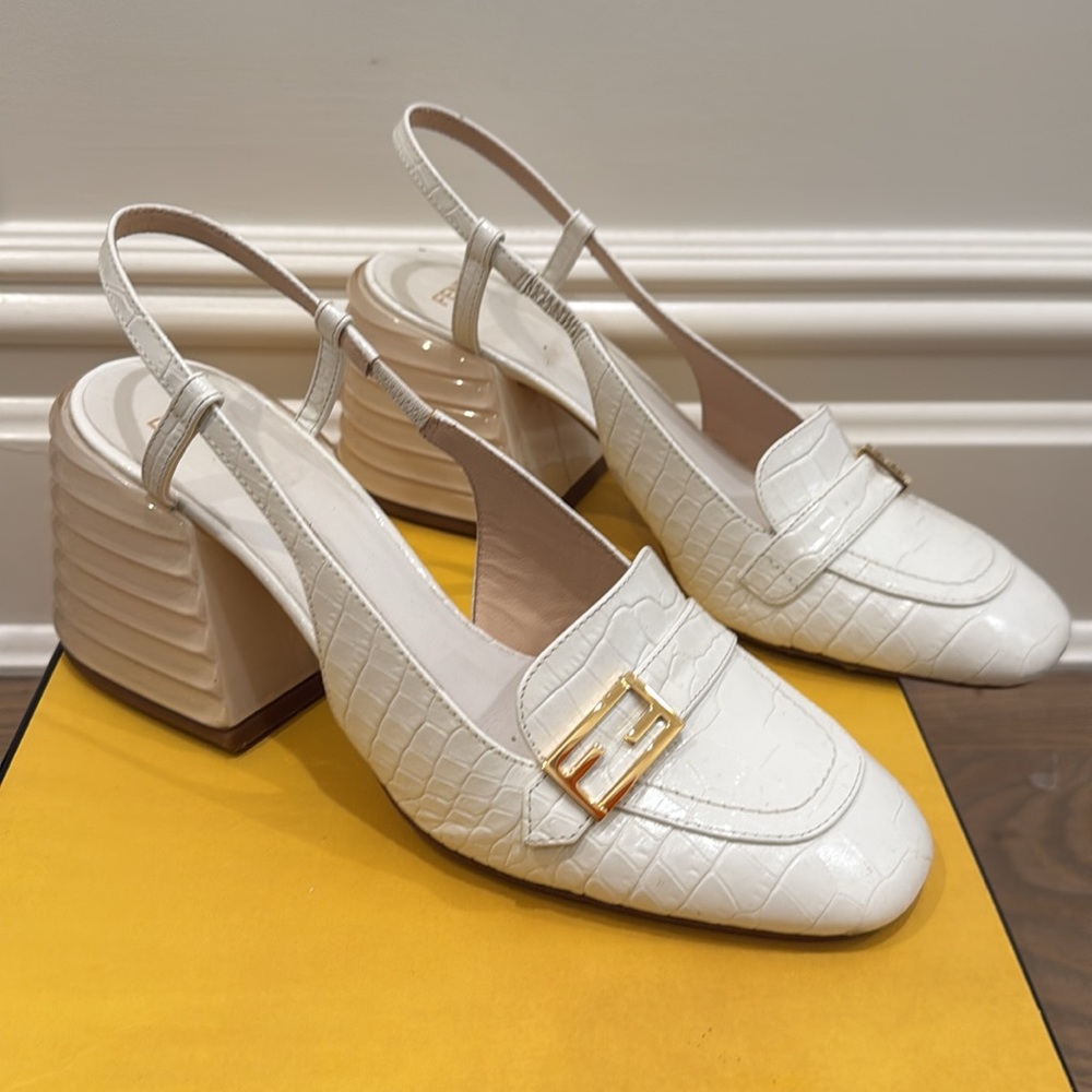 Fendi Slingbacks - Picture 2 of 4